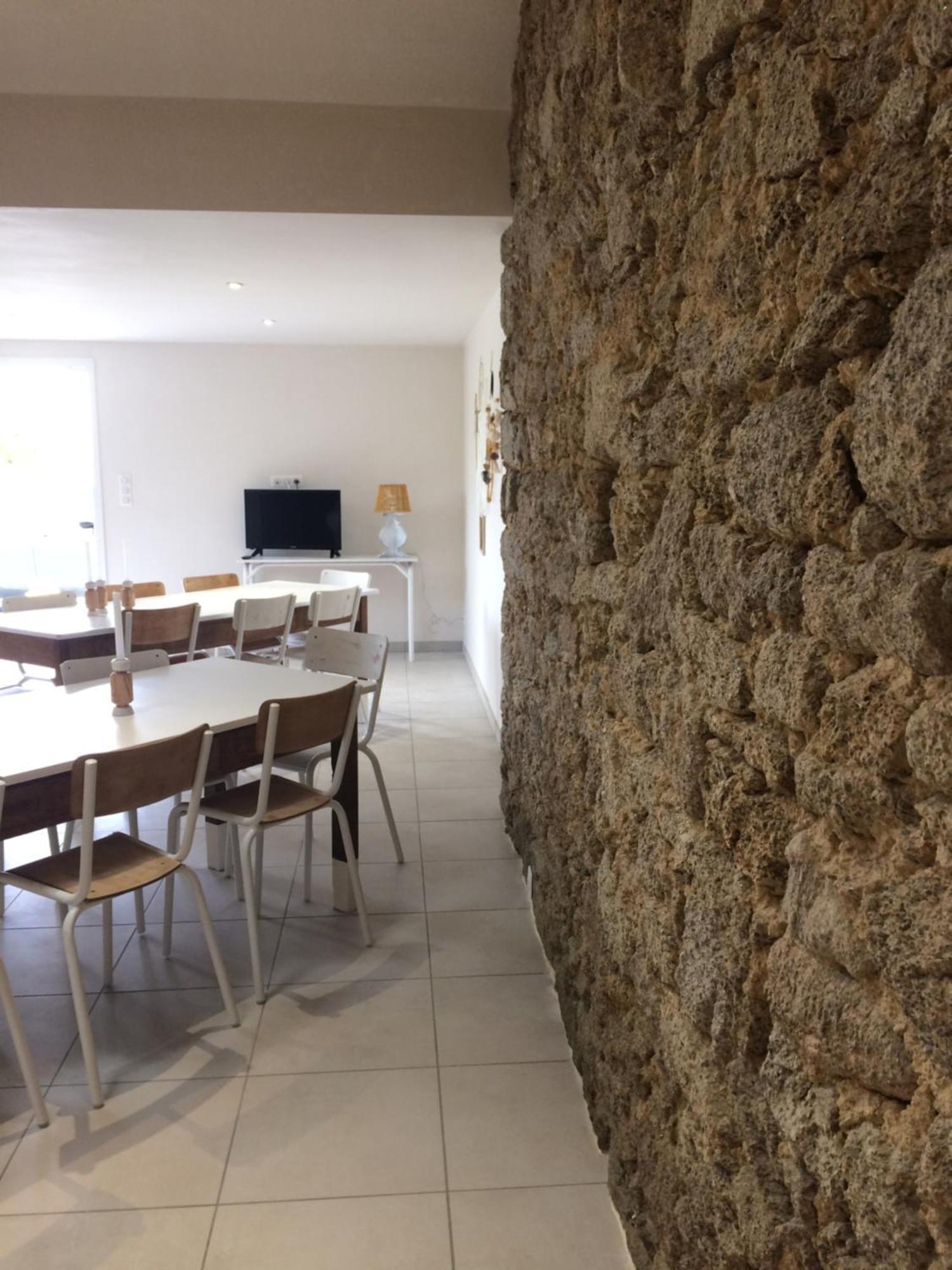 Le Petit Monty Gite Cote Jardin Saint-Malo-du-Bois Exterior photo